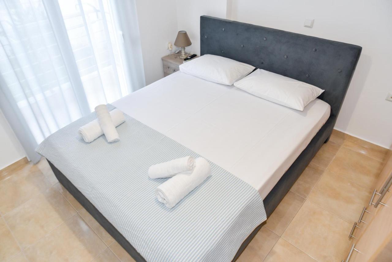 C&M Apartments Kalamata Eksteriør billede